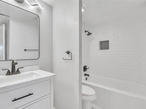 4837  Cedar Springs Road  321, Dallas Texas 75219