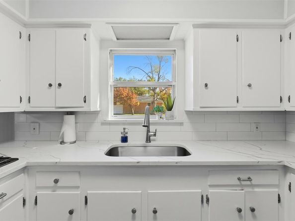 531  Summit Drive , Richardson Texas 75081