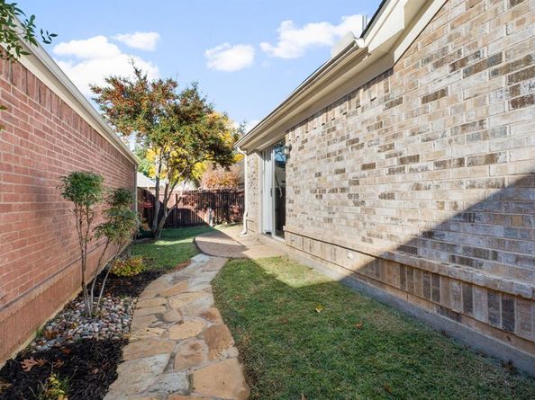 2305  Folkstone Way , Bedford Texas 76021