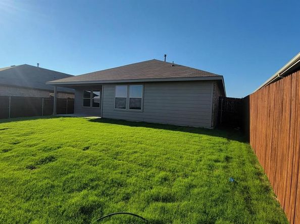 9429  MINT HILL Drive , Fort Worth Texas 76108