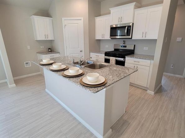 9429  MINT HILL Drive , Fort Worth Texas 76108