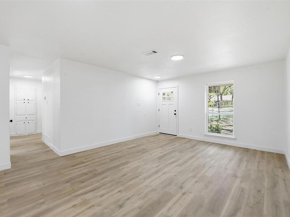 7024  Crabtree Lane , North Richland Hills Texas 76182