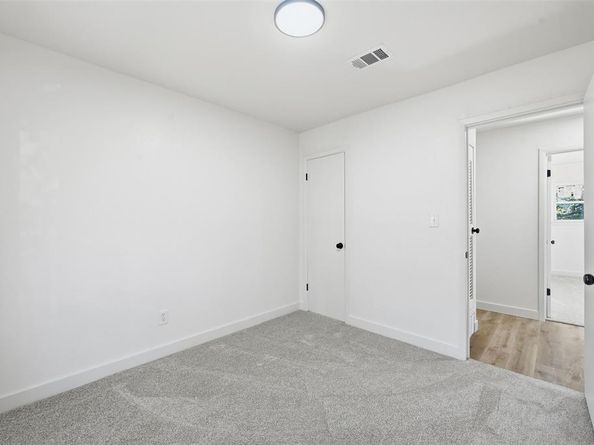 7024  Crabtree Lane , North Richland Hills Texas 76182