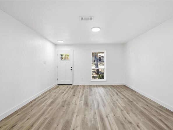 7024  Crabtree Lane , North Richland Hills Texas 76182