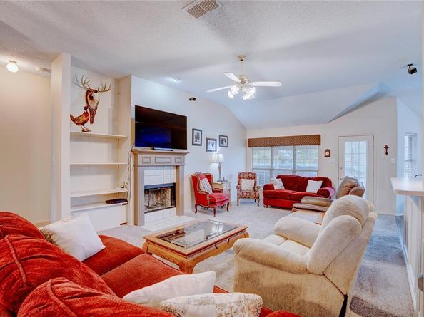 9209  Ivy Way Court , Fort Worth Texas 76118