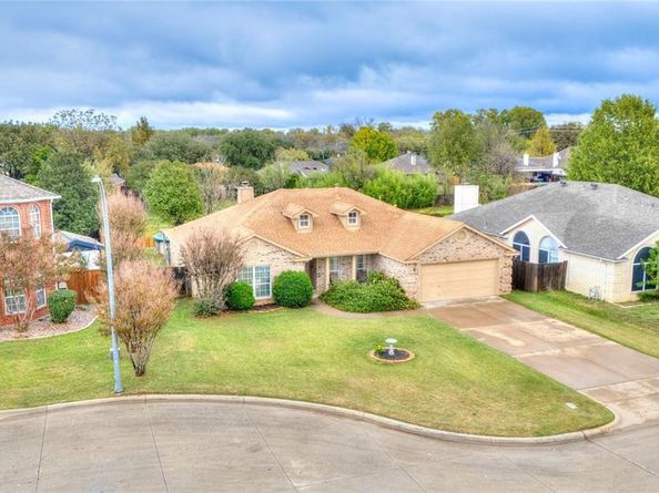 9209  Ivy Way Court , Fort Worth Texas 76118