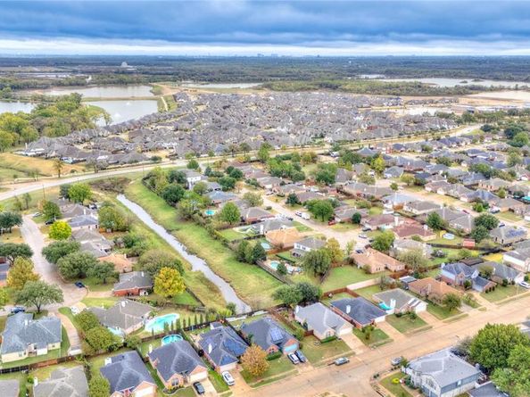 9209  Ivy Way Court , Fort Worth Texas 76118