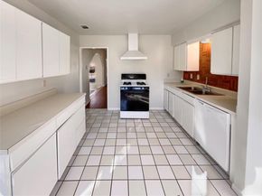 1718  Mountain Lake Road , Dallas Texas 75224