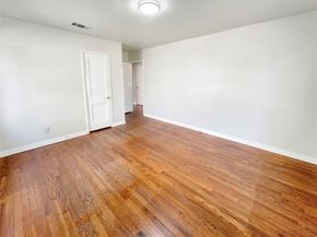 1718  Mountain Lake Road , Dallas Texas 75224