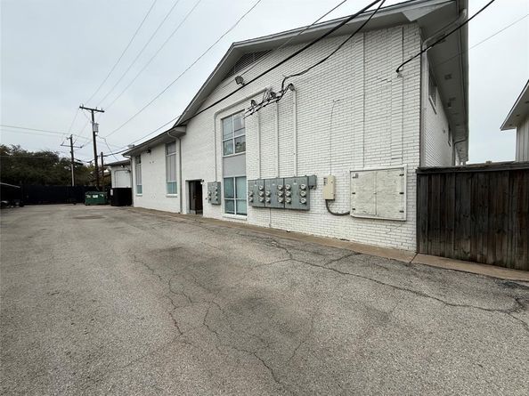 7770  Meadow Road  214, Dallas Texas 75230