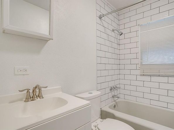 5809  Houghton Avenue , Fort Worth Texas 76107