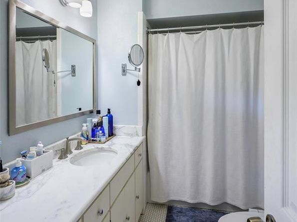 9835  Estate Lane , Dallas Texas 75238