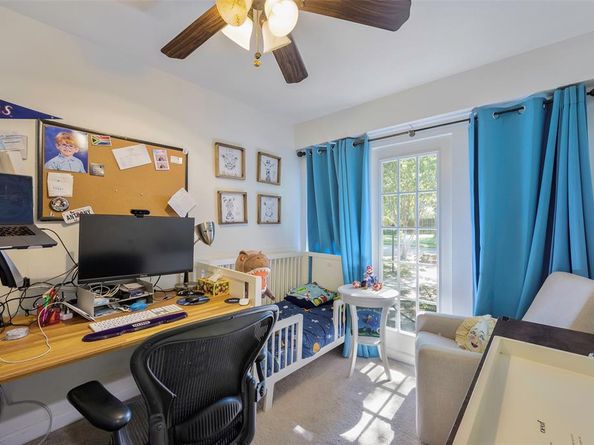 9835  Estate Lane , Dallas Texas 75238