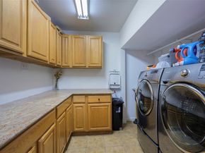 9835  Estate Lane , Dallas Texas 75238