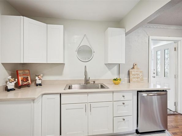 10503  Wood Dale Drive , Dallas Texas 75228