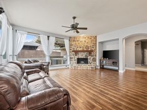 1808  Lakes Edge Boulevard , Mansfield Texas 76063