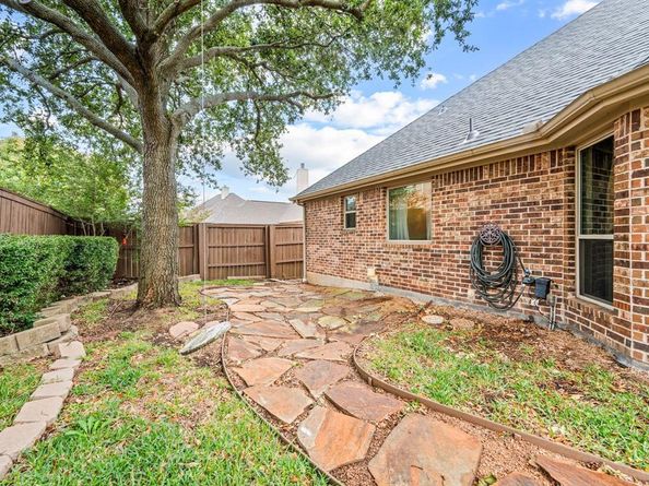 1808  Lakes Edge Boulevard , Mansfield Texas 76063