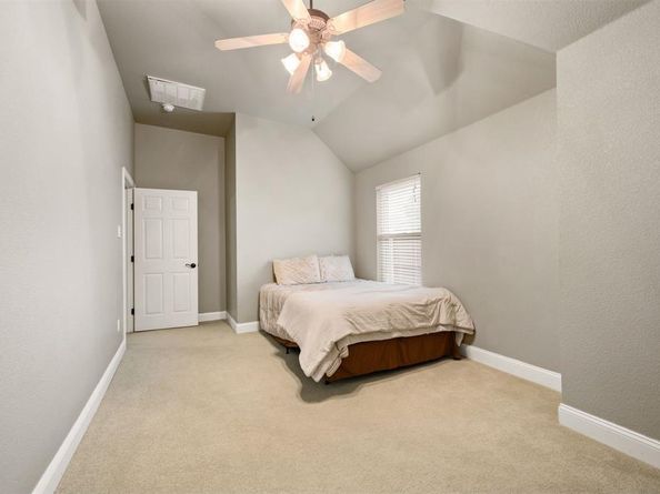 1808  Lakes Edge Boulevard , Mansfield Texas 76063