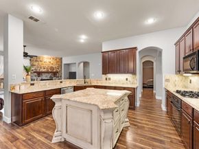 1808  Lakes Edge Boulevard , Mansfield Texas 76063