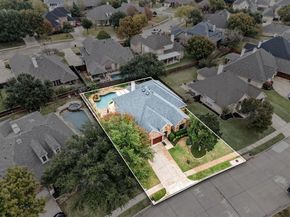 1808  Lakes Edge Boulevard , Mansfield Texas 76063