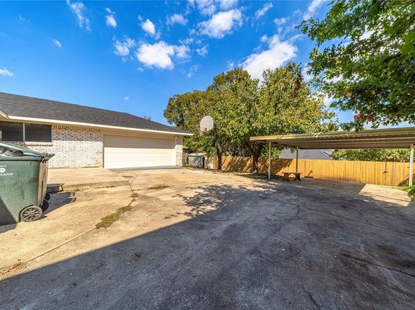 4006  Cedar Creek  , Garland Texas 75043