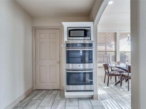 1502  Shadow Brook Trail , Garland Texas 75043