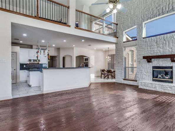 1502  Shadow Brook Trail , Garland Texas 75043