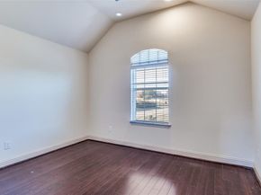 1502  Shadow Brook Trail , Garland Texas 75043