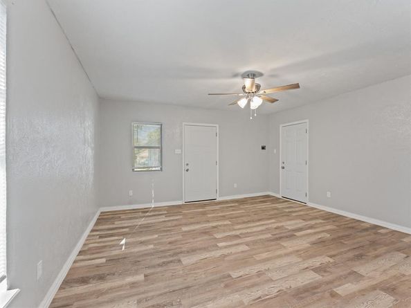 2610  Columbus Avenue , Fort Worth Texas 76164