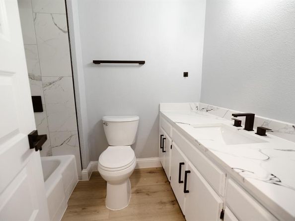 524  Ridgecrest Drive , Lewisville Texas 75067