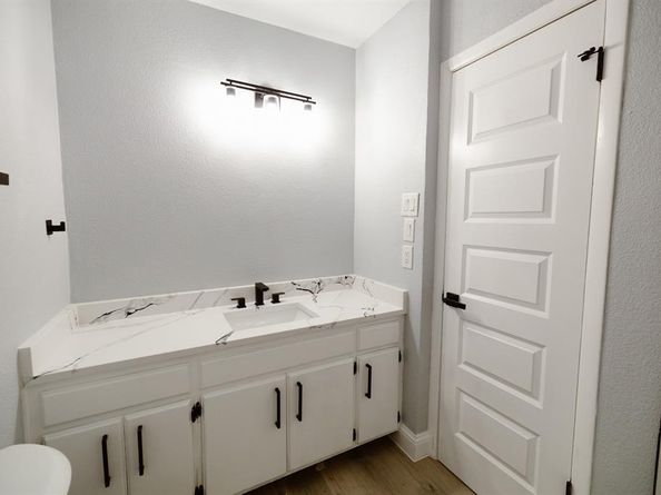 524  Ridgecrest Drive , Lewisville Texas 75067