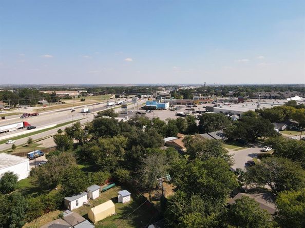 524  Ridgecrest Drive , Lewisville Texas 75067