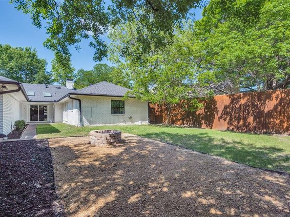6226  La Cosa Drive , Dallas Texas 75248