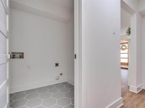 6226  La Cosa Drive , Dallas Texas 75248