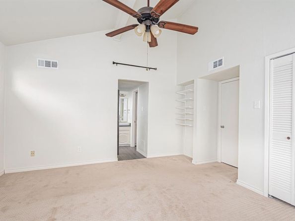 3175  Golden Oak  , Farmers Branch Texas 75234