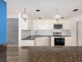 3175  Golden Oak  , Farmers Branch Texas 75234