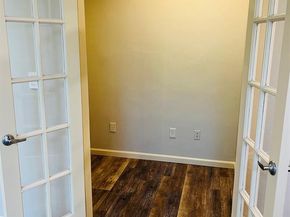 4122  Avondale Avenue  204, Dallas Texas 75219