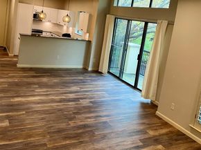 4122  Avondale Avenue  204, Dallas Texas 75219