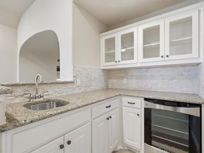 2212  Gatsby Way , Carrollton Texas 75010