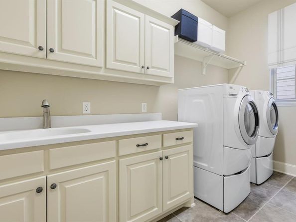 2212  Gatsby Way , Carrollton Texas 75010
