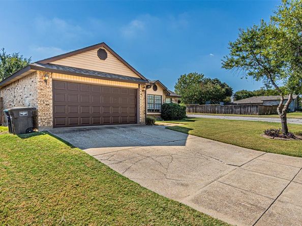 4100  Staghorn Circle N, Fort Worth Texas 76137