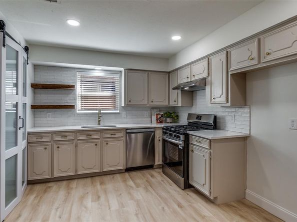 11342  Quail Run Street , Dallas Texas 75238
