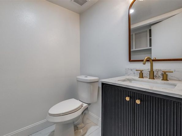 11342  Quail Run Street , Dallas Texas 75238