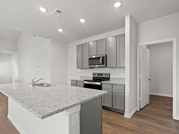 9952  Dynamics Drive , Fort Worth Texas 76131