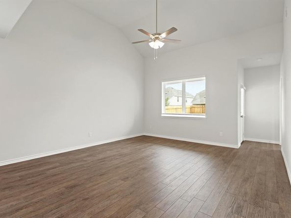 9952  Dynamics Drive , Fort Worth Texas 76131