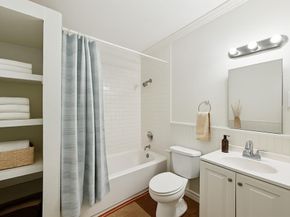 210 S Rosemont Avenue , Dallas Texas 75208