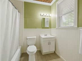 210 S Rosemont Avenue , Dallas Texas 75208