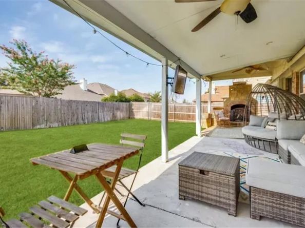 2715  Columbus  , Grand Prairie Texas 75054