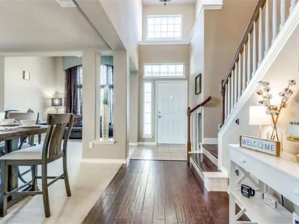 2715  Columbus  , Grand Prairie Texas 75054