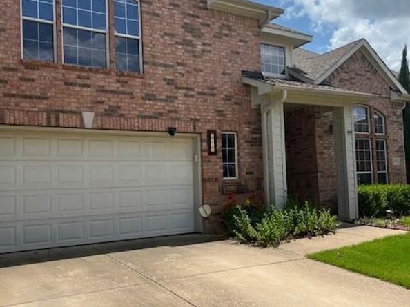 2715  Columbus  , Grand Prairie Texas 75054